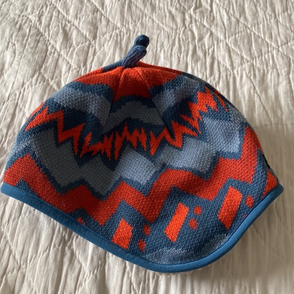 Baby Patagonia Reversible Beanie - Picture 10 of 15